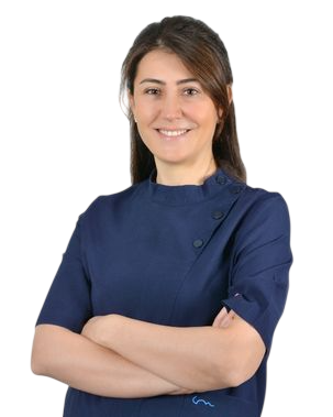 Dr. Duygu Ballıpınar at Afyon Ballıpınar Dental Polyclinic – preventive and aesthetic dental treatments.